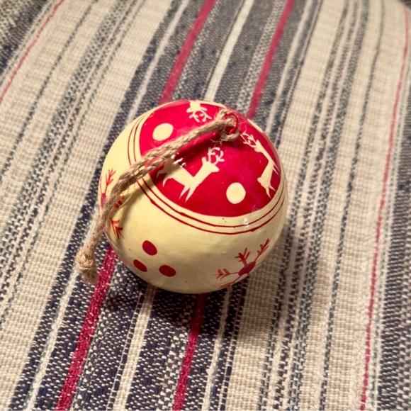 VINTAGE 3” Hand Painted Farmhouse Christmas Tree Ornament - Picture 3 of 6